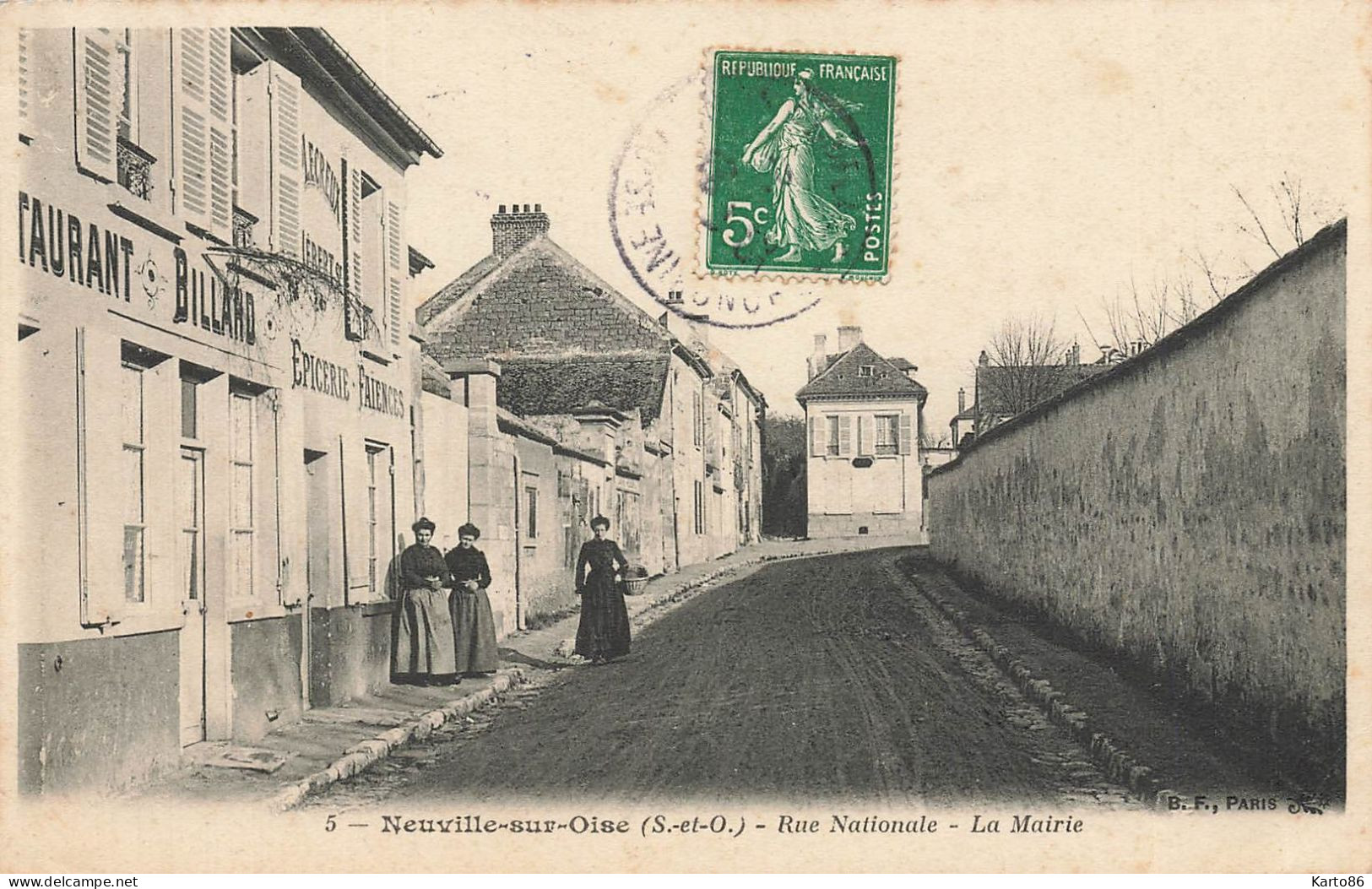 Neuville Sur Oise * La Rue Nationale Et La Mairie * Restaurant Billard épicerie - Neuville-sur-Oise