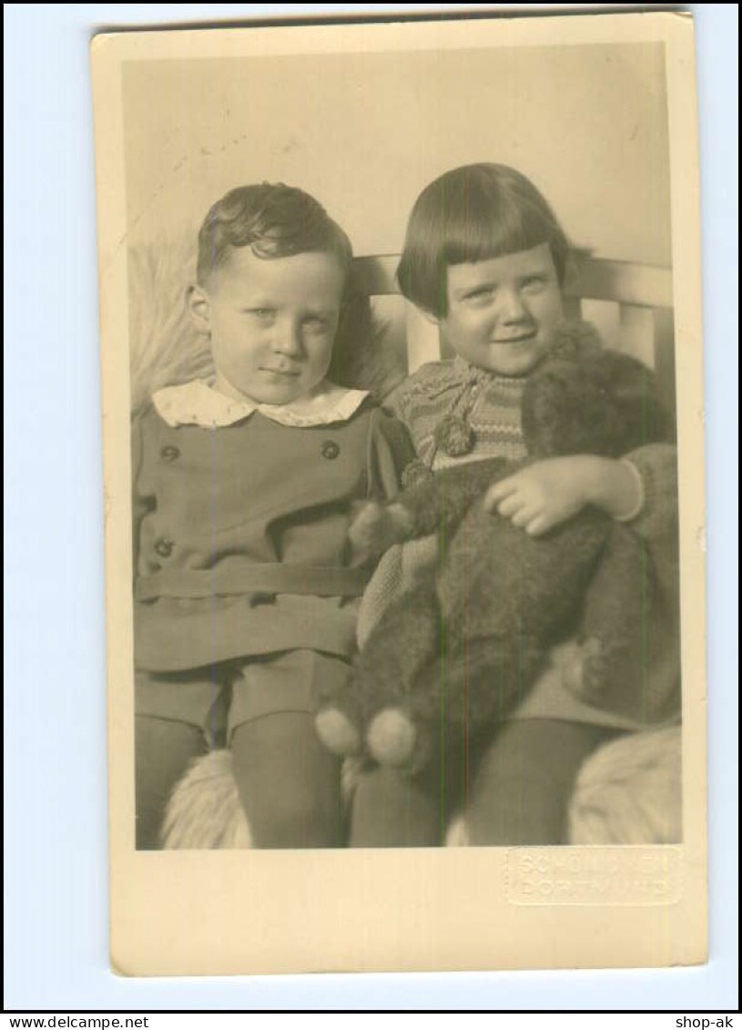 Y18621/ Kinder Mit Teddybär Foto AK Ca.1950 - Games & Toys