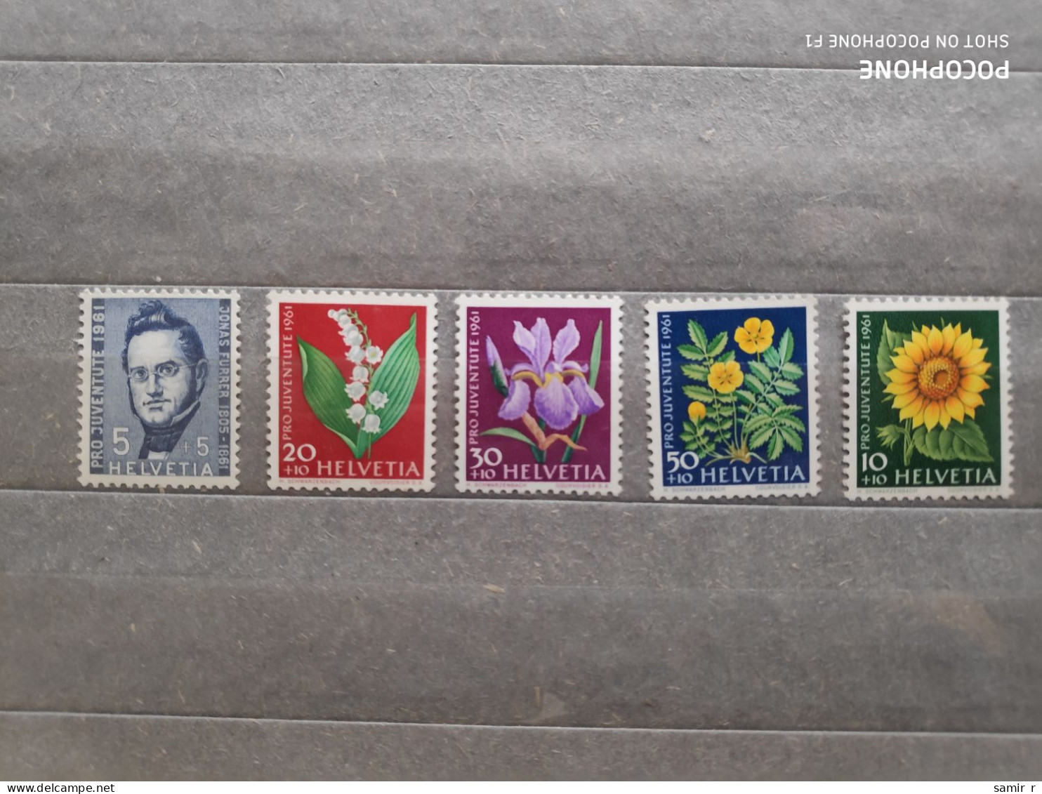 1961	Switzerland	Flowers (F84) - Unused Stamps