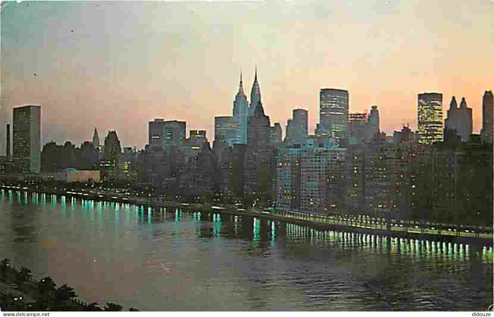 Etats Unis - New York - Wiew From The Queensboro Bridge Looking Across The Easy River - CPM - Voir Scans Recto-Verso - Manhattan