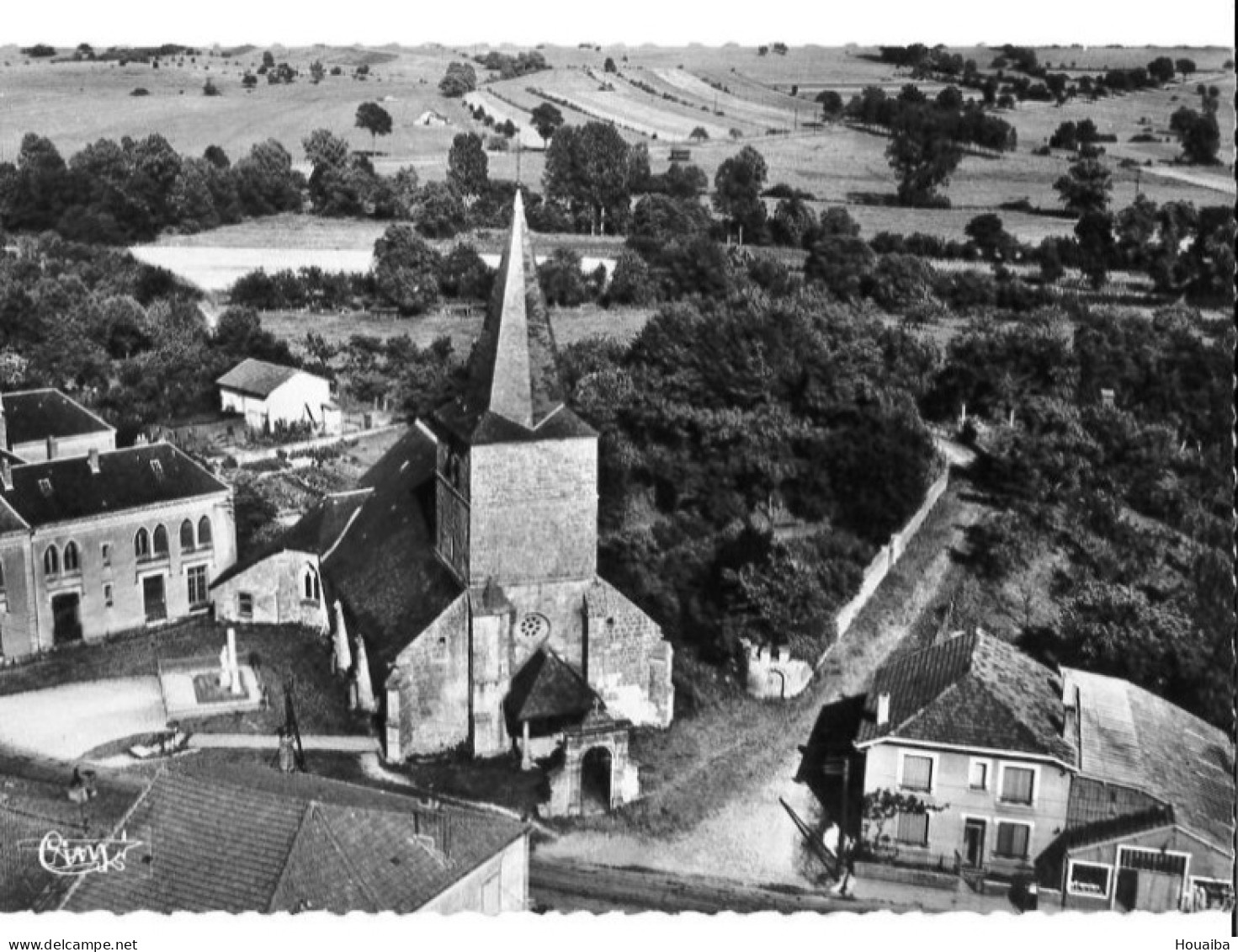 CPSM L'eglise Classée Monument Historique - Damvillers (55) - Damvillers