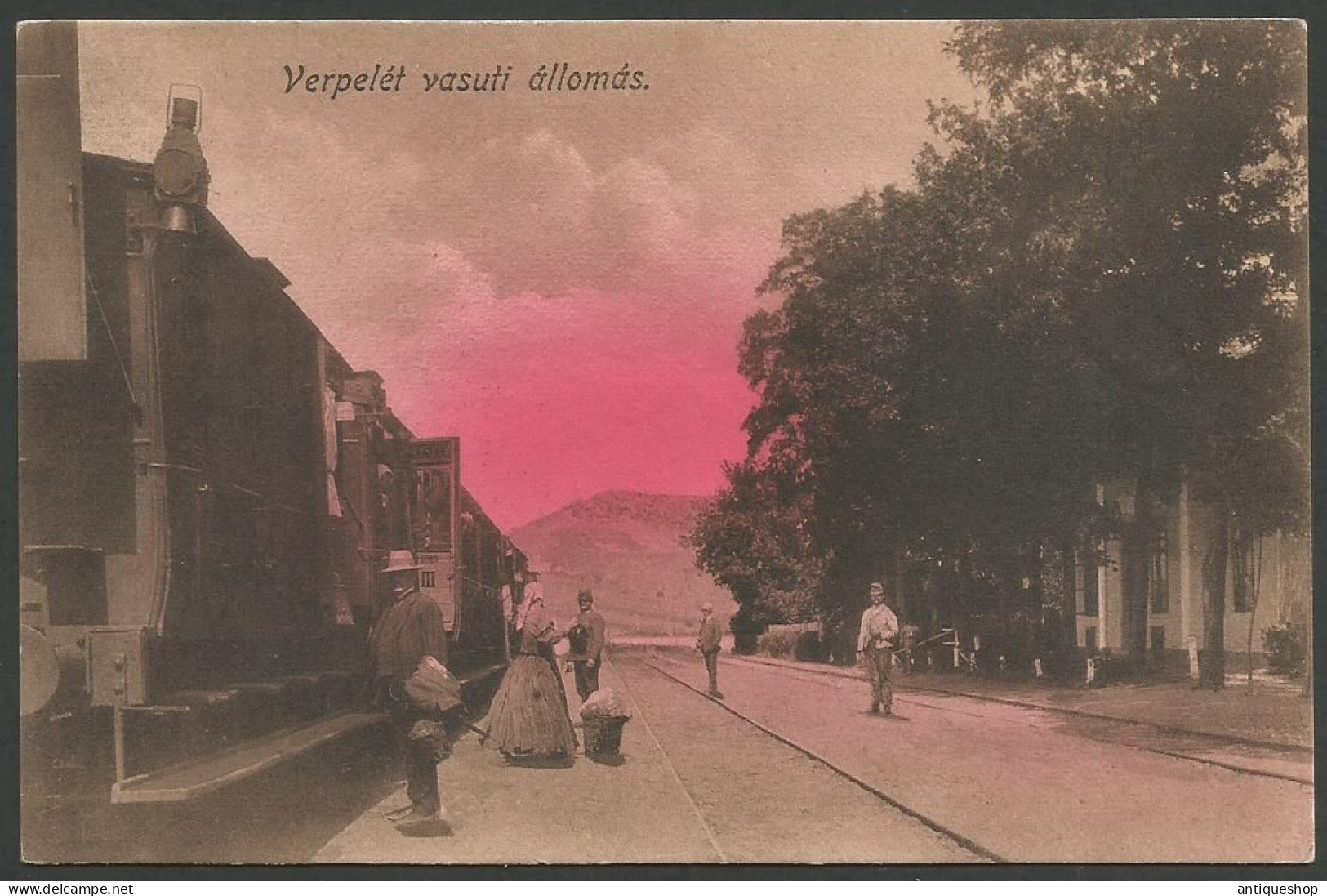 Hungary-----Verpelet(Railway Station)-----old Postcard - Ungheria