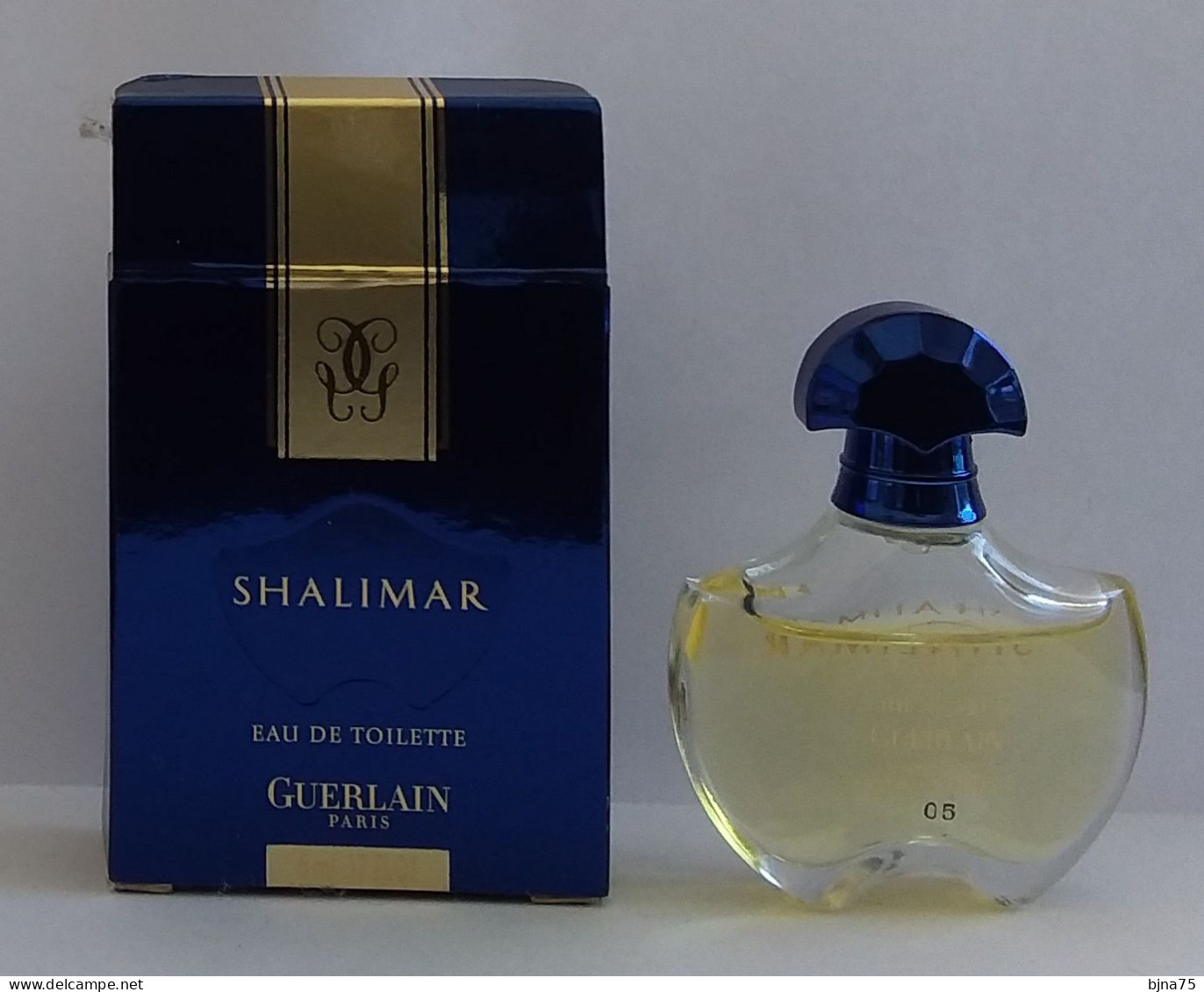 GUERLAIN Miniature Eau De Toilette  SHALIMAR  0.17 Fl Oz. 5 Ml - Flacon Evantail Avecbouchon Métallisé,  Parfum Et Boîte - Miniatures Womens' Fragrances (in Box)