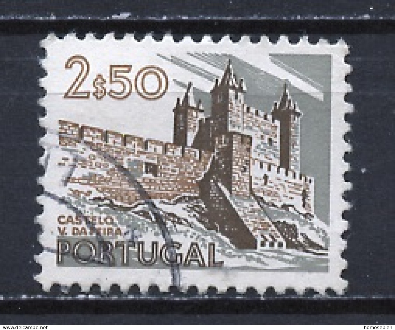 Portugal 1973 Y&T N°1193 - Michel N°1213 (o) - 2,50e Château Vila Da Feira - 1973 Au Verso - Oblitérés