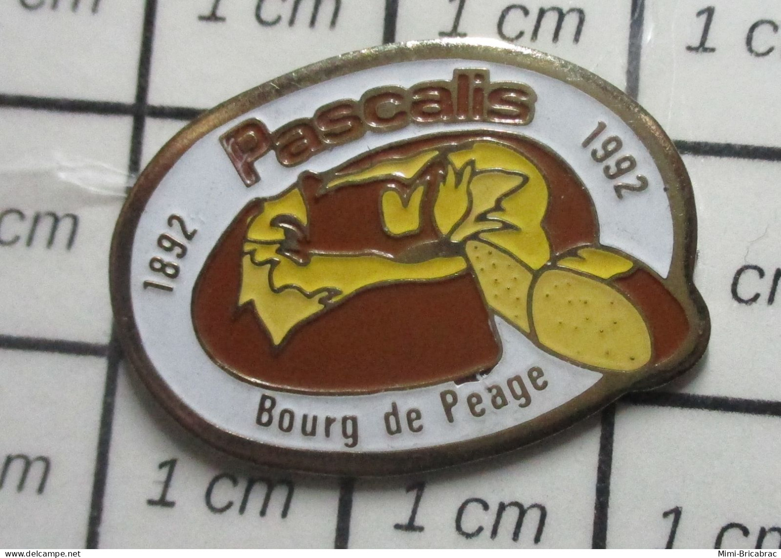 511D Pin's Pins / Beau Et Rare / ALIMENTATION / PASCALIS BOULANGER BRIOCHE BOURG DE PEAGE - Levensmiddelen