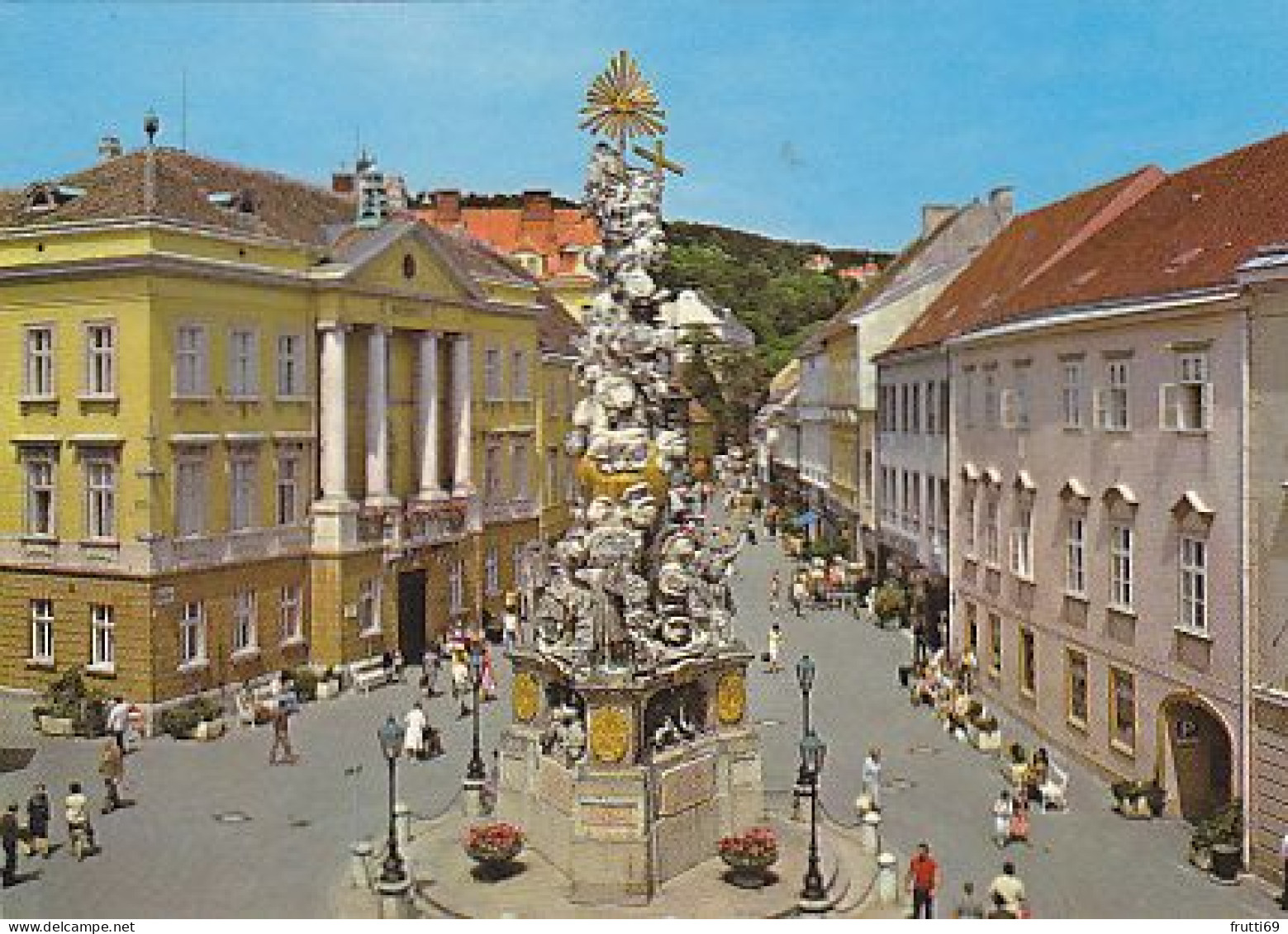 AK 208874 AUSTRIA - Baden Bei Wien - Hauptplatz Mit Rathaus Und Pestsäule - Baden Bei Wien