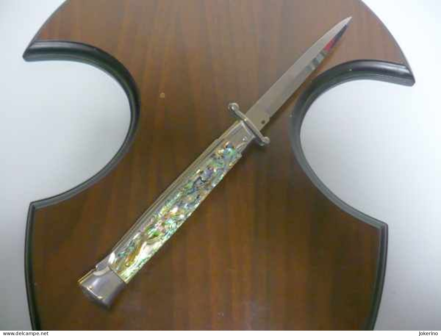 SWINGUARD-Frank Beltrame -italian stiletto- 28cm - impugnatura di abalone , dagger - modello FB 550/96D