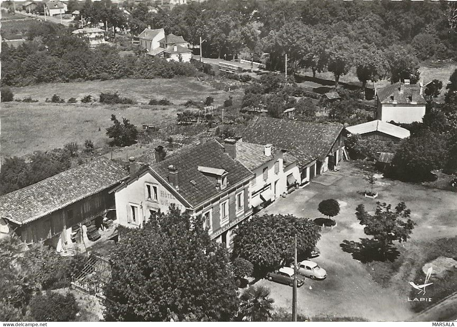 CPSM Labrit  Hôtel D'Albret  Et Sa Pâtisserie - Labrit