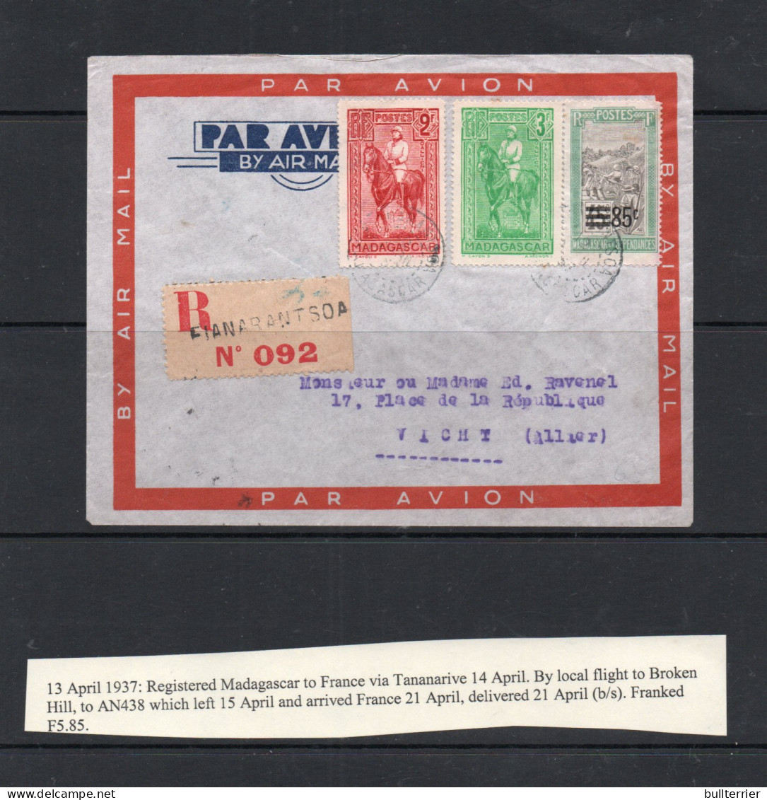 MADAGASCAR - 1937  REG COVER FROM FIANARANTSOA  TO VICHY WITH BACKSTAMP - Luchtpost