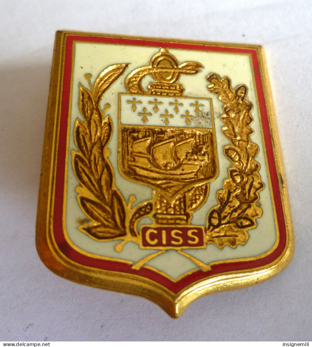 INSIGNE CISS CENTRE INSTRUCTION SERVICE DE SANTE DES AUXILIAIRES  - DRAGO PARIS G 2336 - Medizinische Dienste