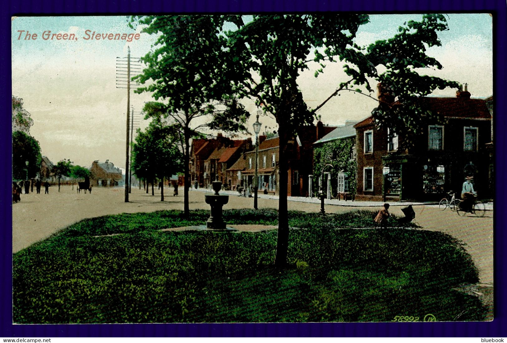 Ref 1638 - Early Postcard - The Green Stevenage - Hertfordshire - Hertfordshire