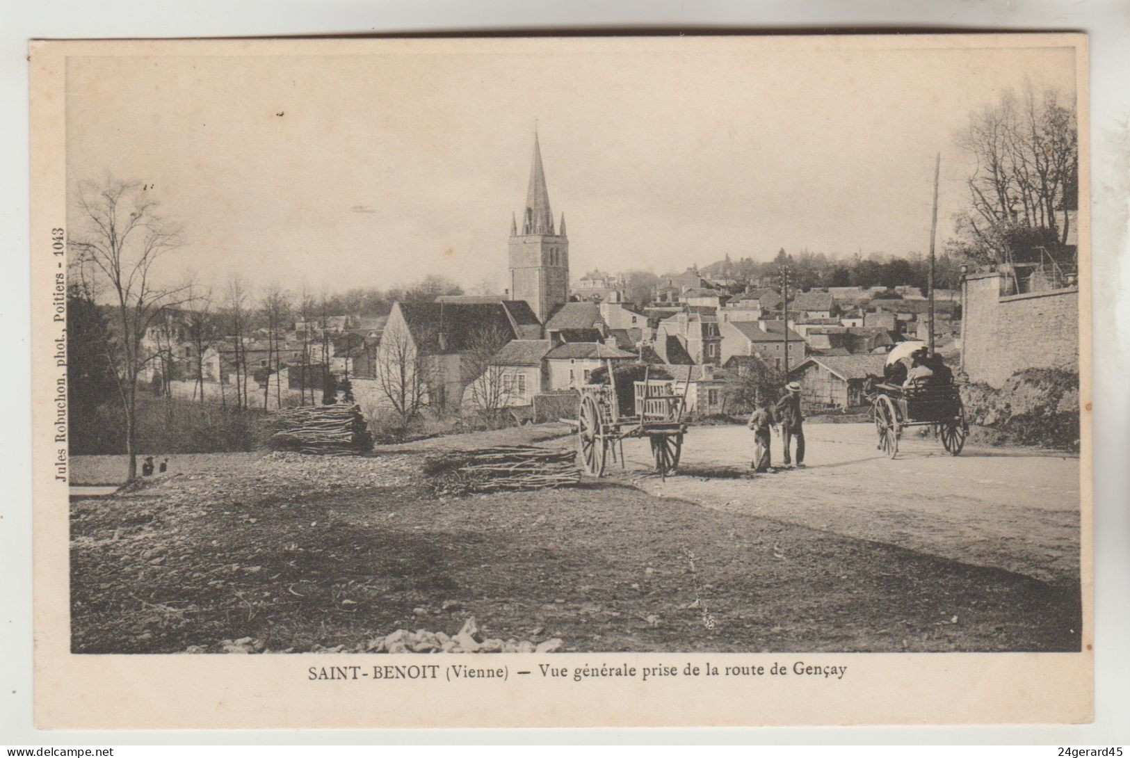 CPA SAINT BENOIT (Vienne) - Vue Générale Prise De La Route De Gençay - Saint Benoit