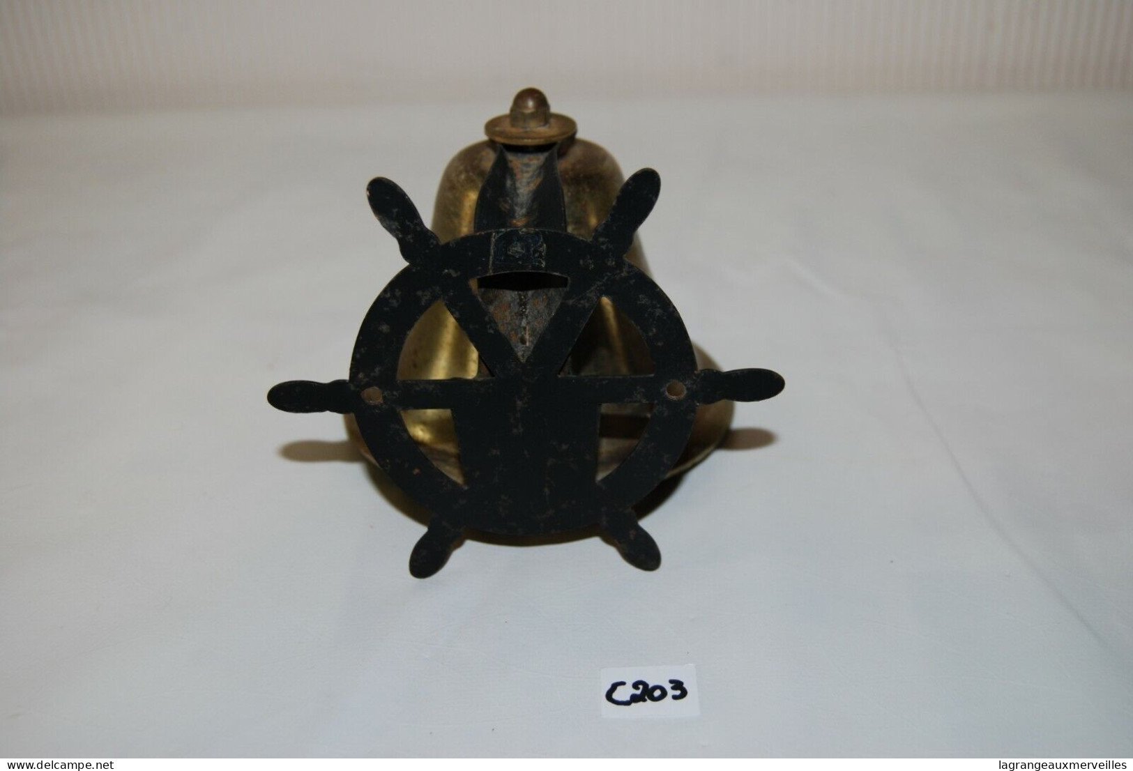 C203 Ancienne Cloche A Suspendre - Bateau - Bells