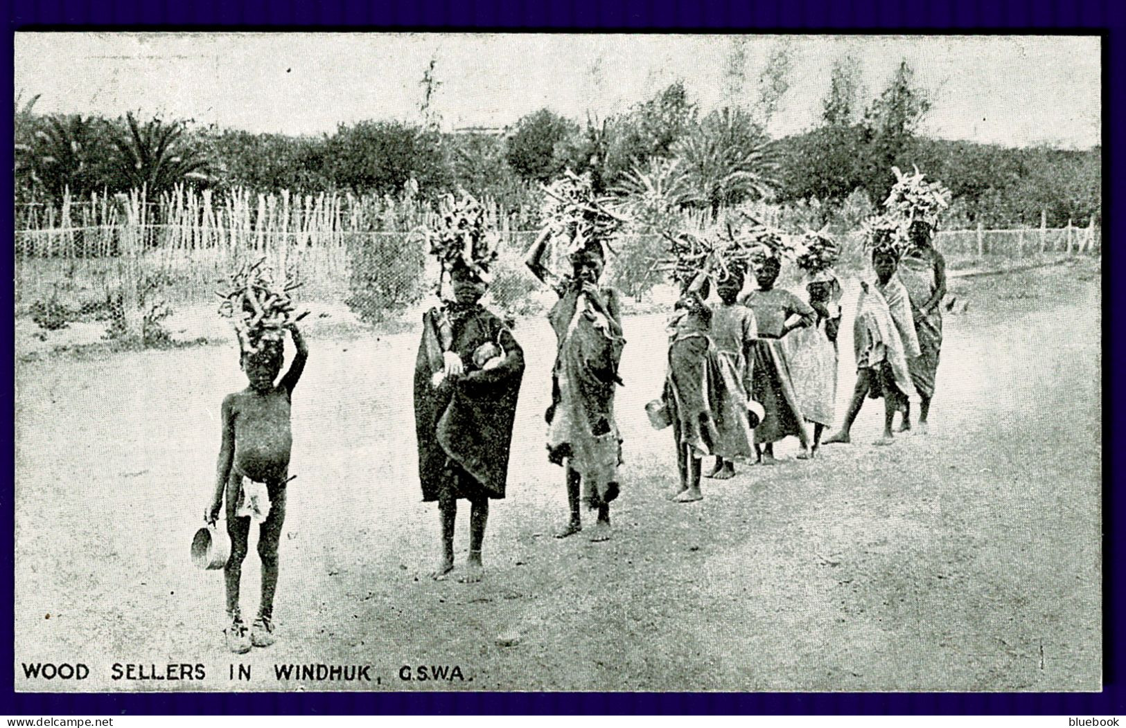 Ref 1639 - Early Ethnic Postcard - Wood Sellers In Windhuk Windhoek Namibia South Africa - Namibie