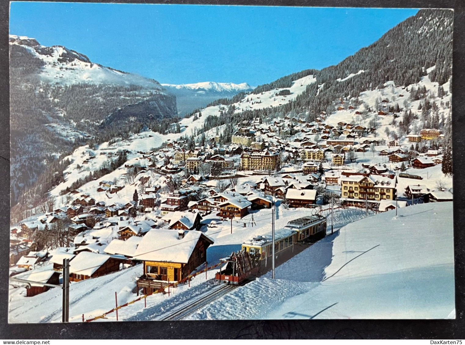 Wengen Mit Wengernalpbahn Im Winter - Wengen