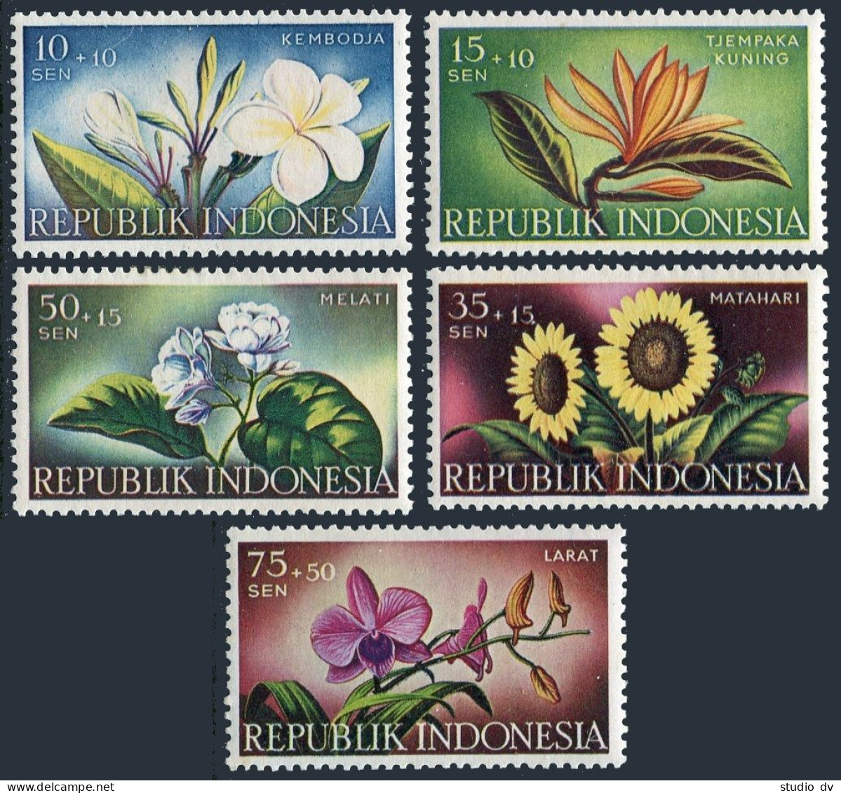 Indonesia B104-B108, Hinged. Mi 205-209. Flowers 1957. Sunflower,Jasmine,Orchid. - Indonesia