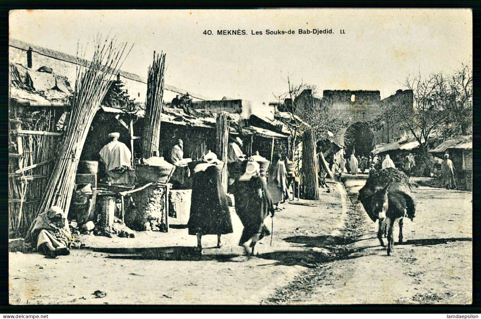 A68  MAROC CPA MEKNES - LES SOUKS DE BAB DJEDID - Verzamelingen & Kavels