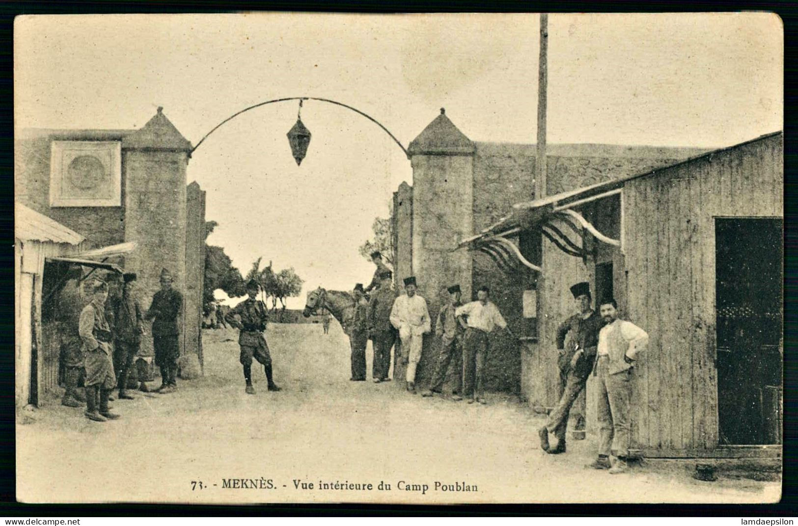 A68  MAROC CPA MEKNES - VUE INTERIEURE DU CAMP POUBLAN - Colecciones Y Lotes