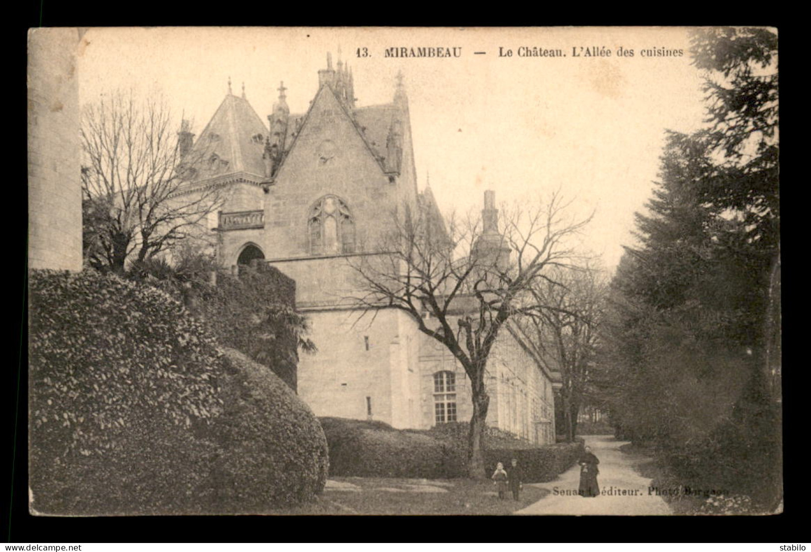 17 - MIRAMBEAU - LE CHATEAU - L ALLEE DES CUISINES - Mirambeau