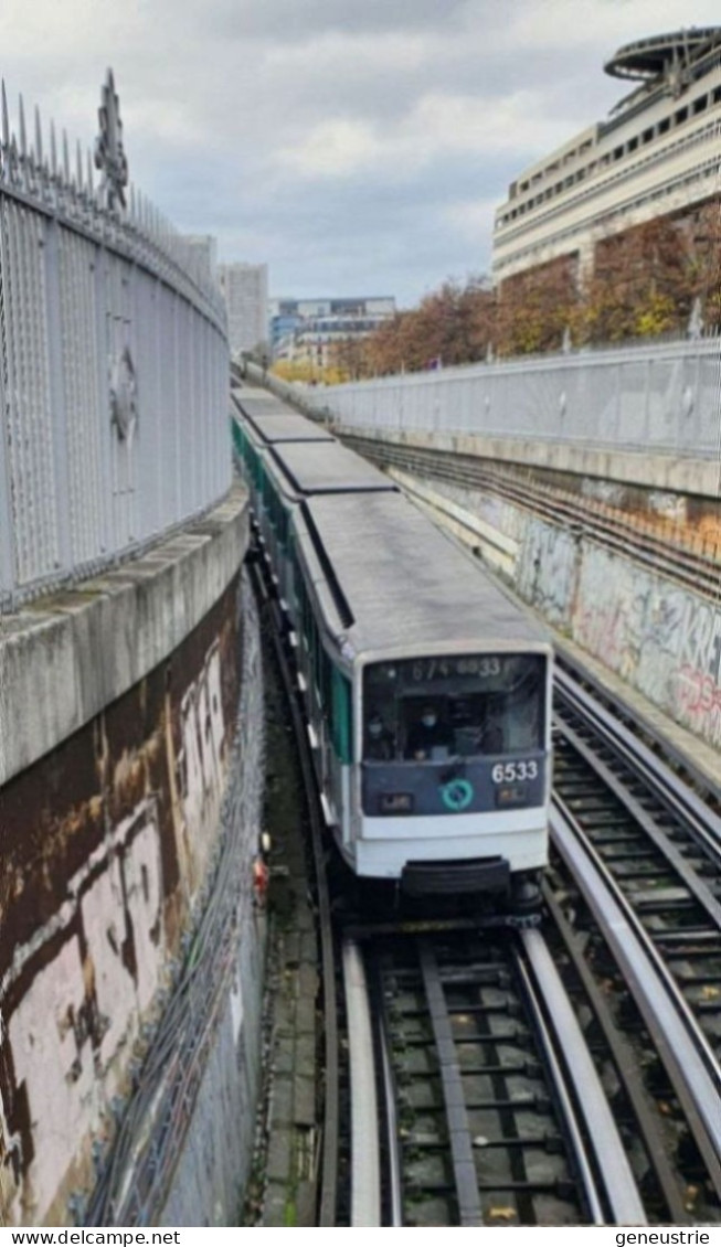 Photo-carte Moderne "Rame De Métro MP75 Entrant à La Station Bercy - Ligne 6 Paris" Chemin De Fer - Métro Parisien RATP - Subway