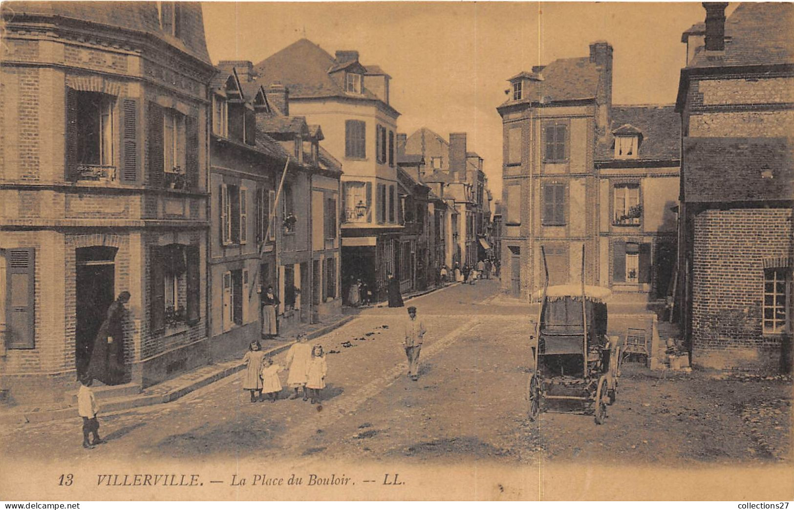 14-VILLERVILLE- LA PLACE DU BOULOIR - Villerville