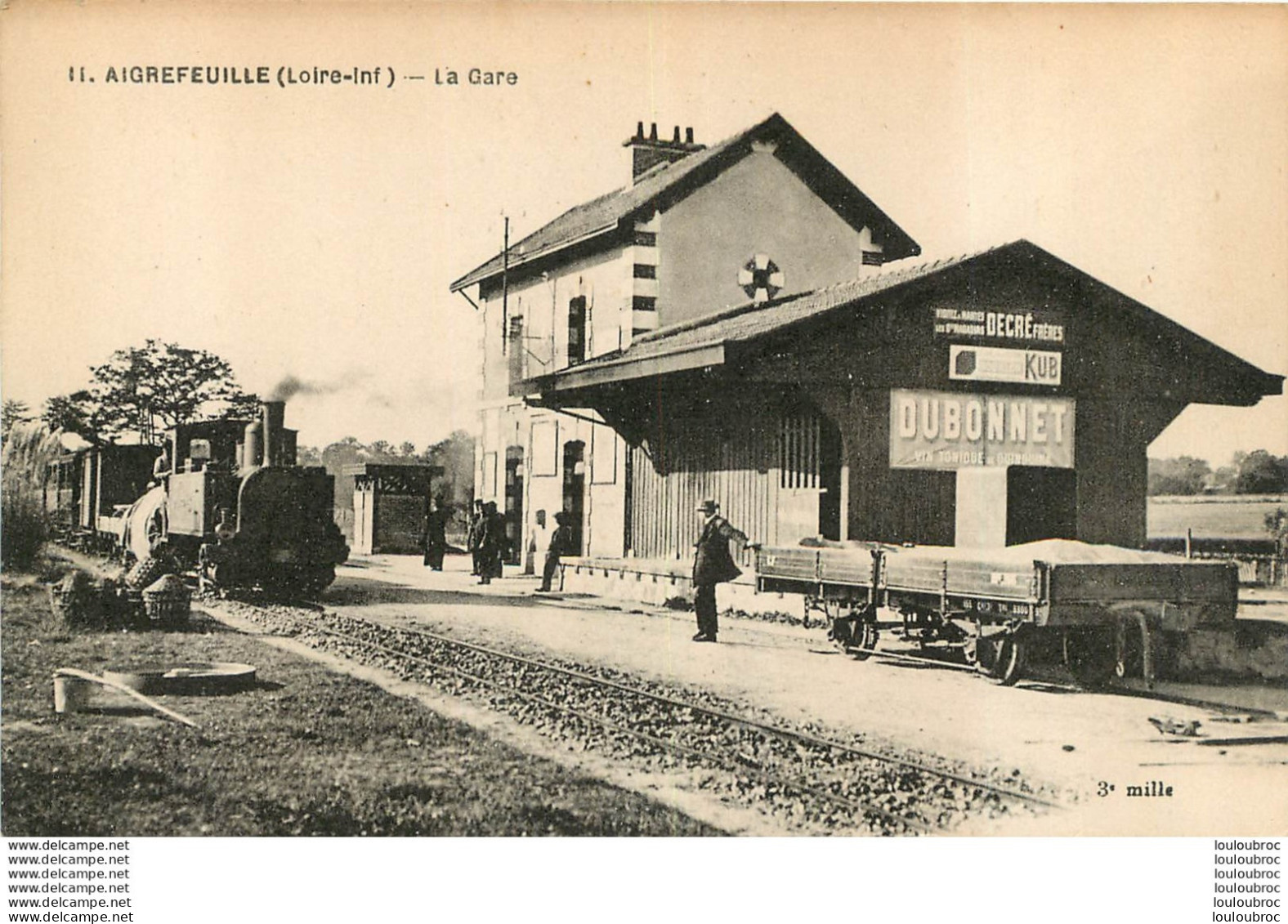 AIGREFEUILLE LA GARE AVEC LE TRAIN - Aigrefeuille-sur-Maine