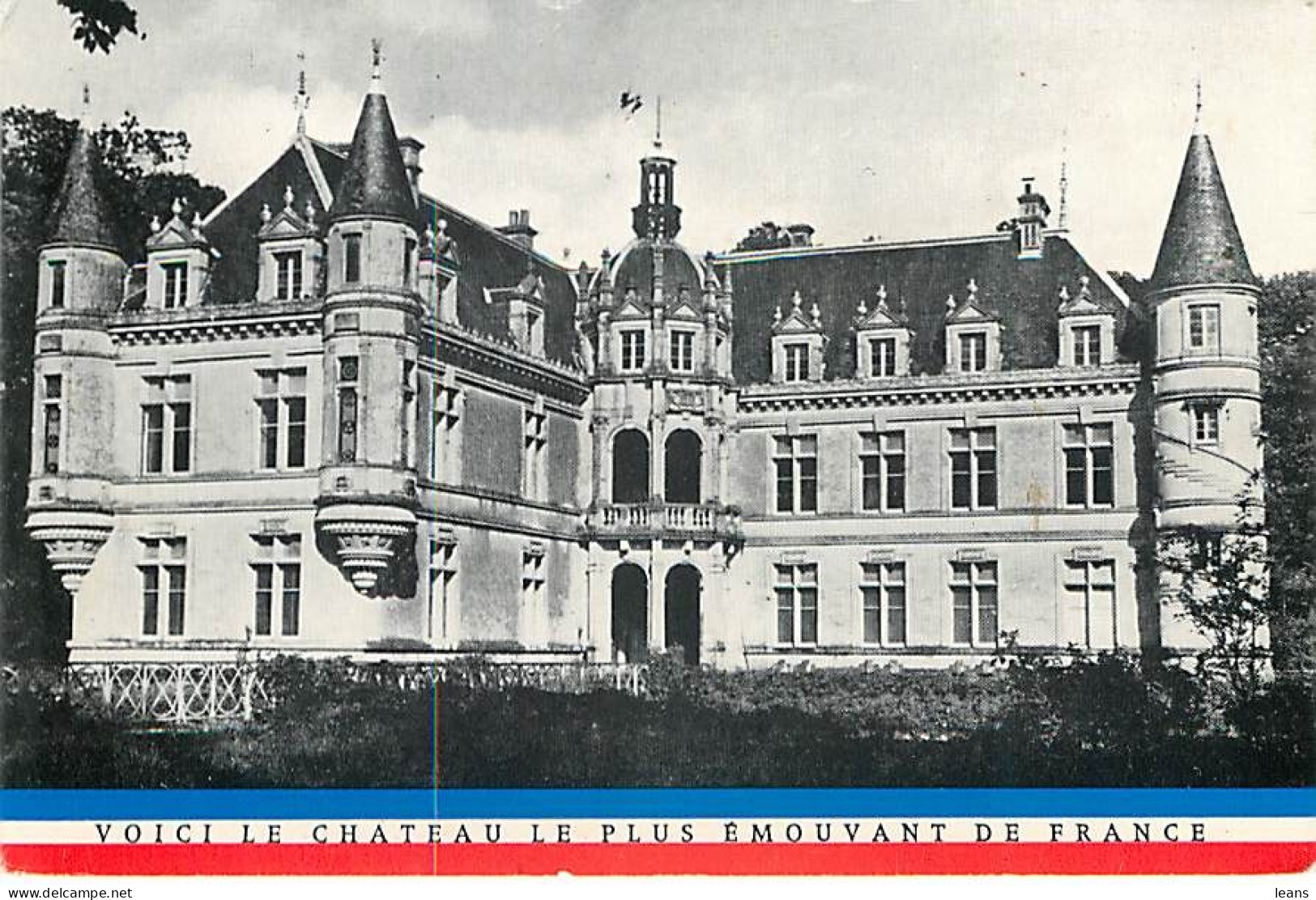 DEPARTEMENT DE LA VENDEE (85) - LOT DE 110 CARTES POSTALES SEMI-MODERNES