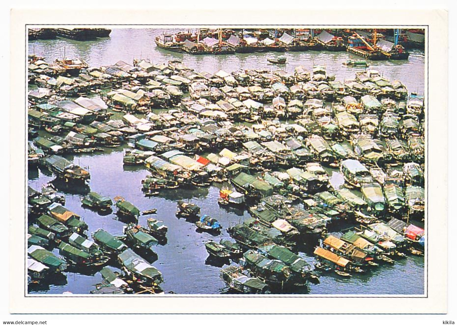 CPSM / CPM 10.5 X 15 Chine (5) A L'approche D'un Typhon, Les Sampans De HONG KONG Se Pressent à L'abri De La Baie De * - China (Hong Kong)