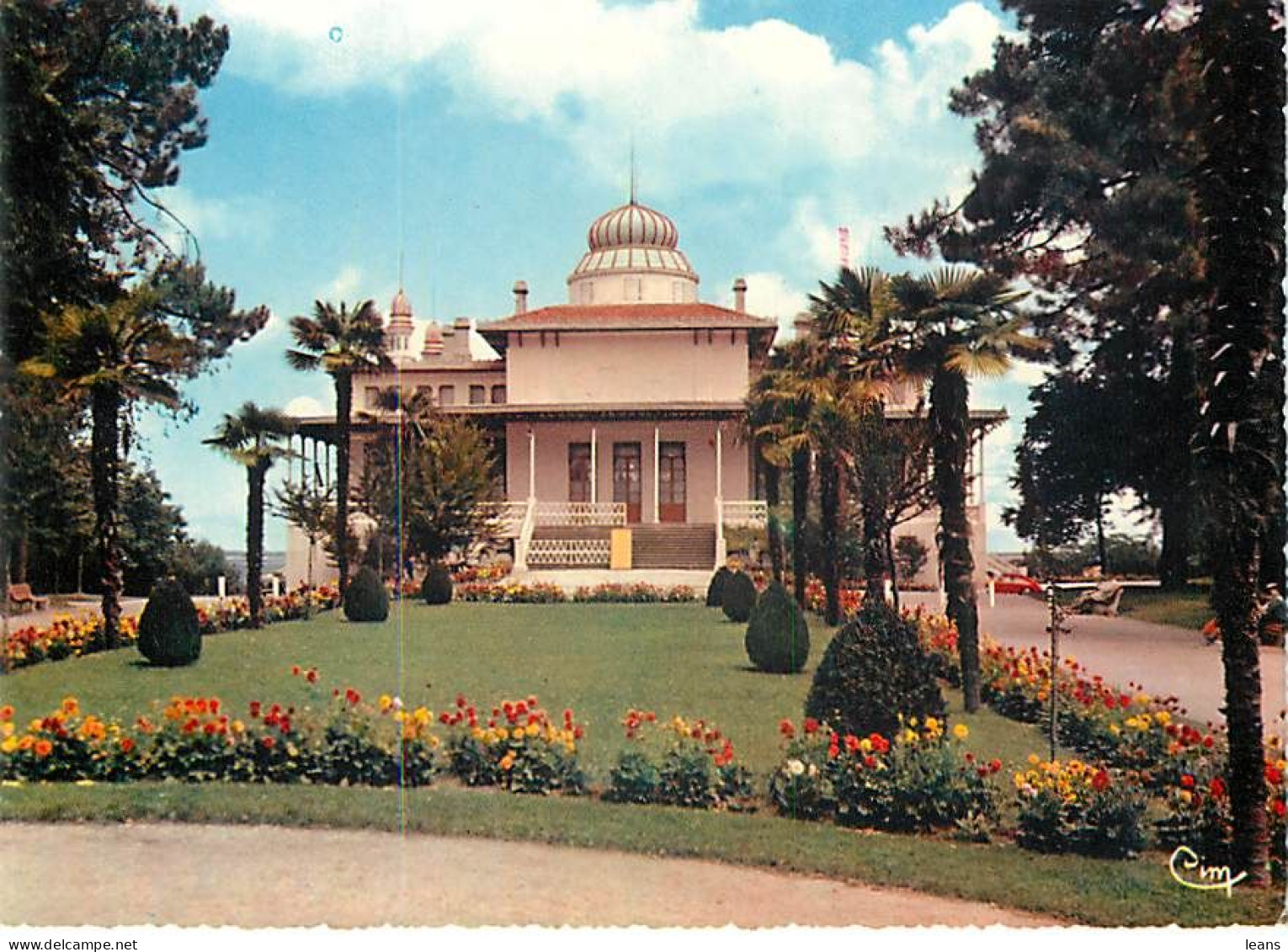 DEPARTEMENT DE LA GIRONDE (33)  - LOT DE 110 CARTES POSTALES SEMI-MODERNES - 100 - 499 Cartoline