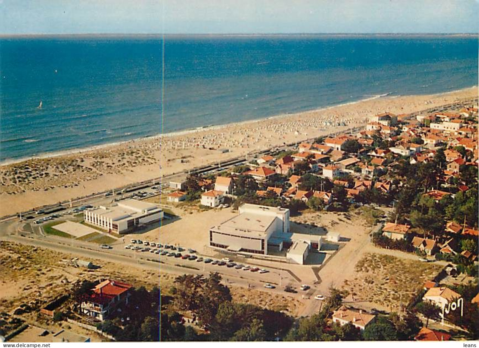 DEPARTEMENT DE LA GIRONDE (33)  - LOT DE 110 CARTES POSTALES SEMI-MODERNES