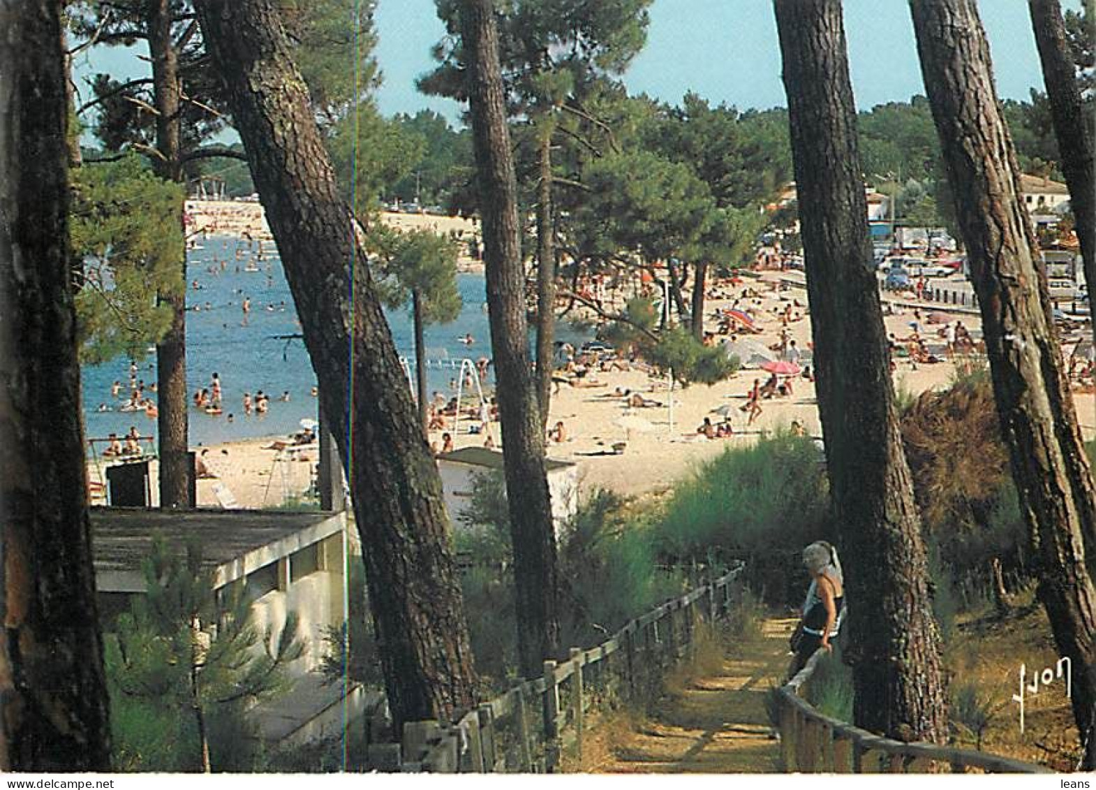 DEPARTEMENT DE LA GIRONDE (33)  - LOT DE 110 CARTES POSTALES SEMI-MODERNES