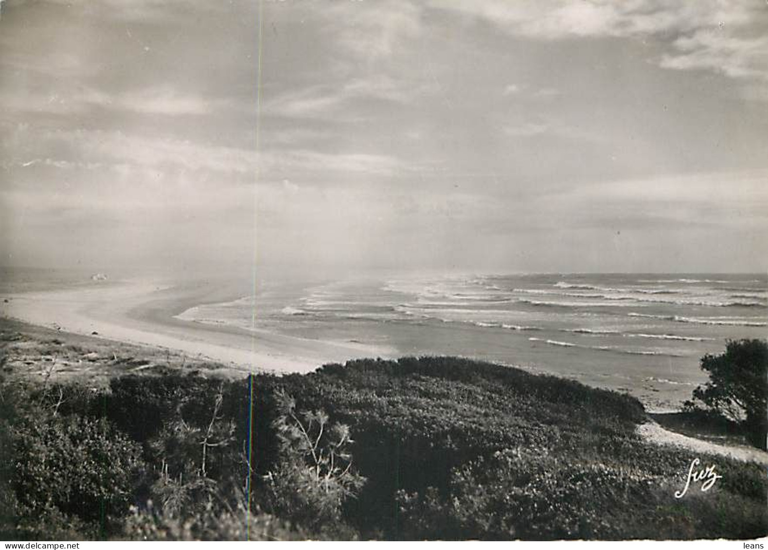 ILE D'OLERON   - LOT DE 110 CARTES POSTALES SEMI-MODERNES