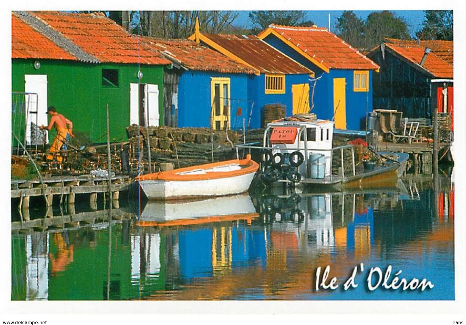 ILE D'OLERON   - LOT DE 110 CARTES POSTALES SEMI-MODERNES