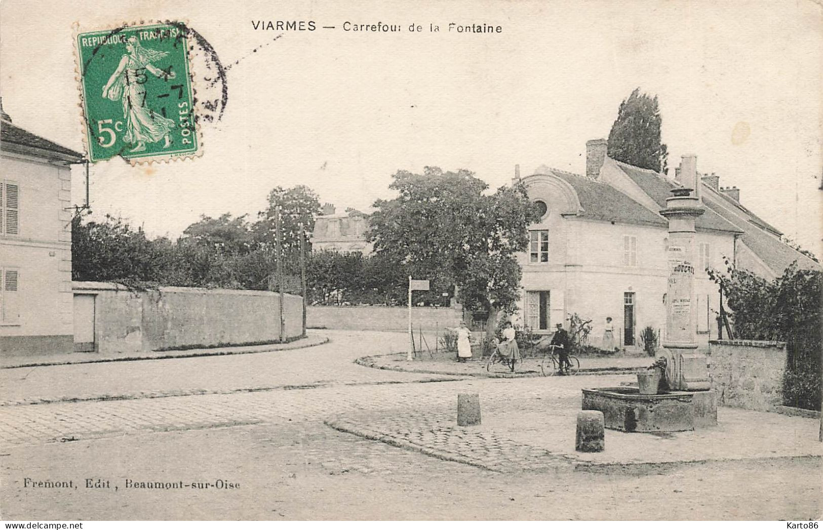 Viarmes * Place , Carrefour De La Fontaine - Viarmes
