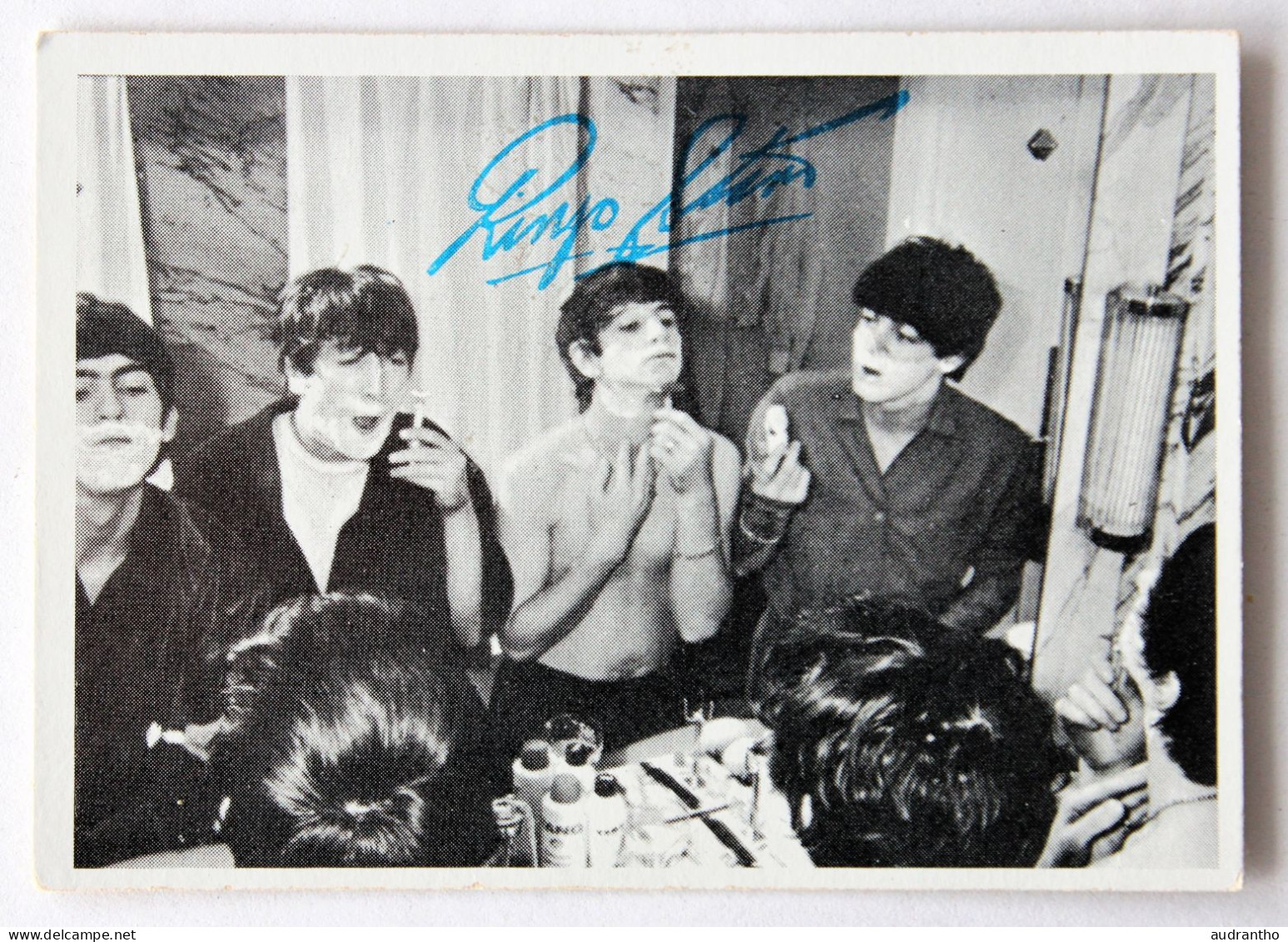 à Choisir 2 Cartes De Collection Image 1964 The Beatles John Lennon Ringo Starr Paul Mccartney - Objets Dérivés