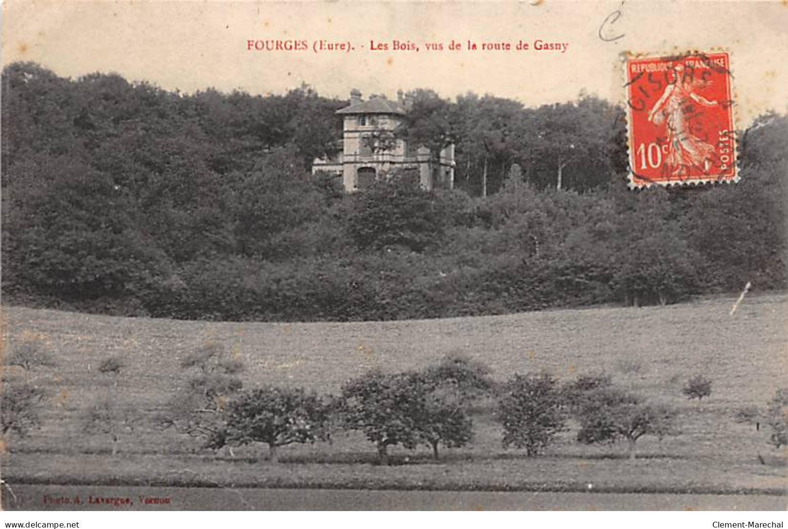 FOURGES - Les Bois, Vus De La Route De Gasny - état - Fourges