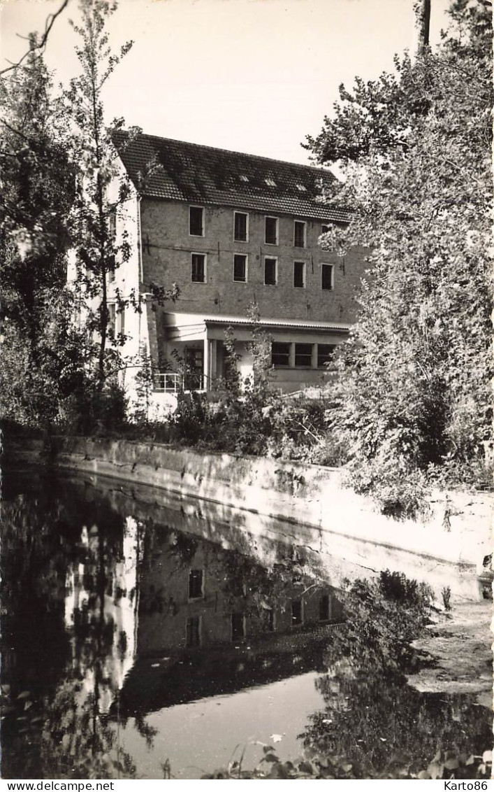 Boissy La Rivière * Centre D'éducation Ouvrière Et Sociale CFTC * Domaine De Bierville * Le Moulin * Minoterie - Boissy-la-Rivière