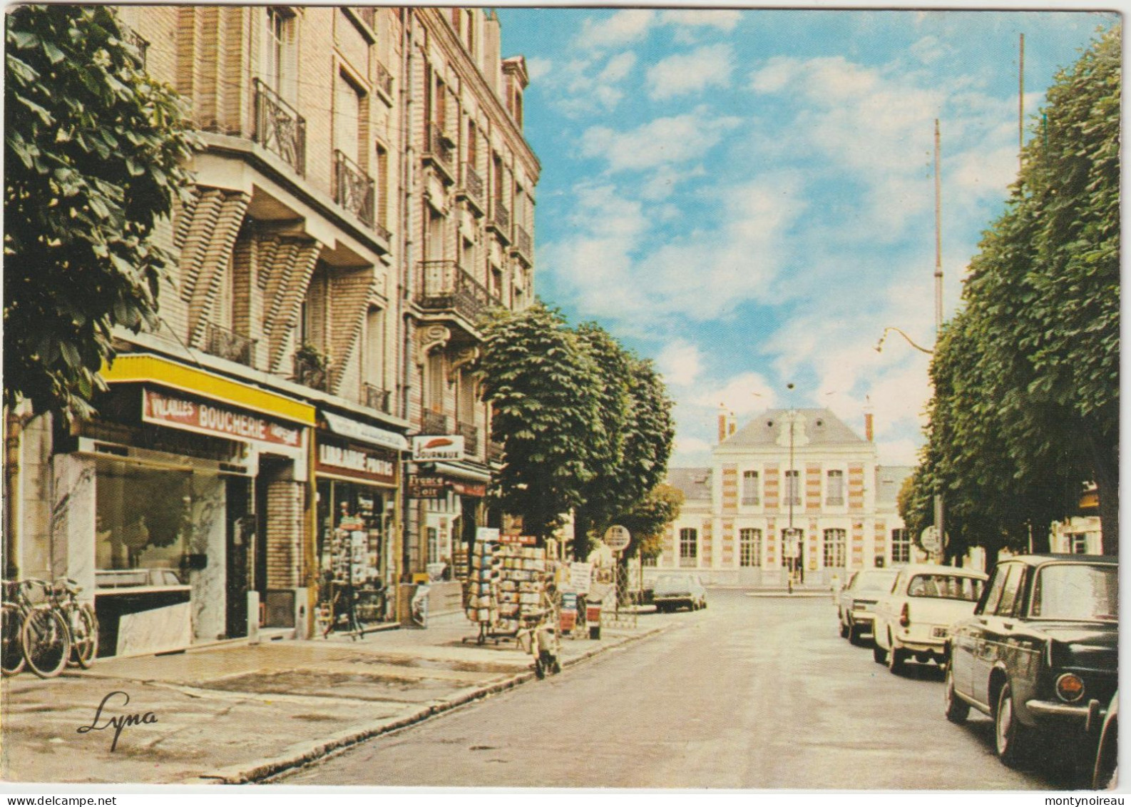 Val D ' Oise :  CORMEILLES  En  PARISIS :  Avenue  Maréchal  Foch Et La  Gare , Boucherie , Tabac - Cormeilles En Parisis