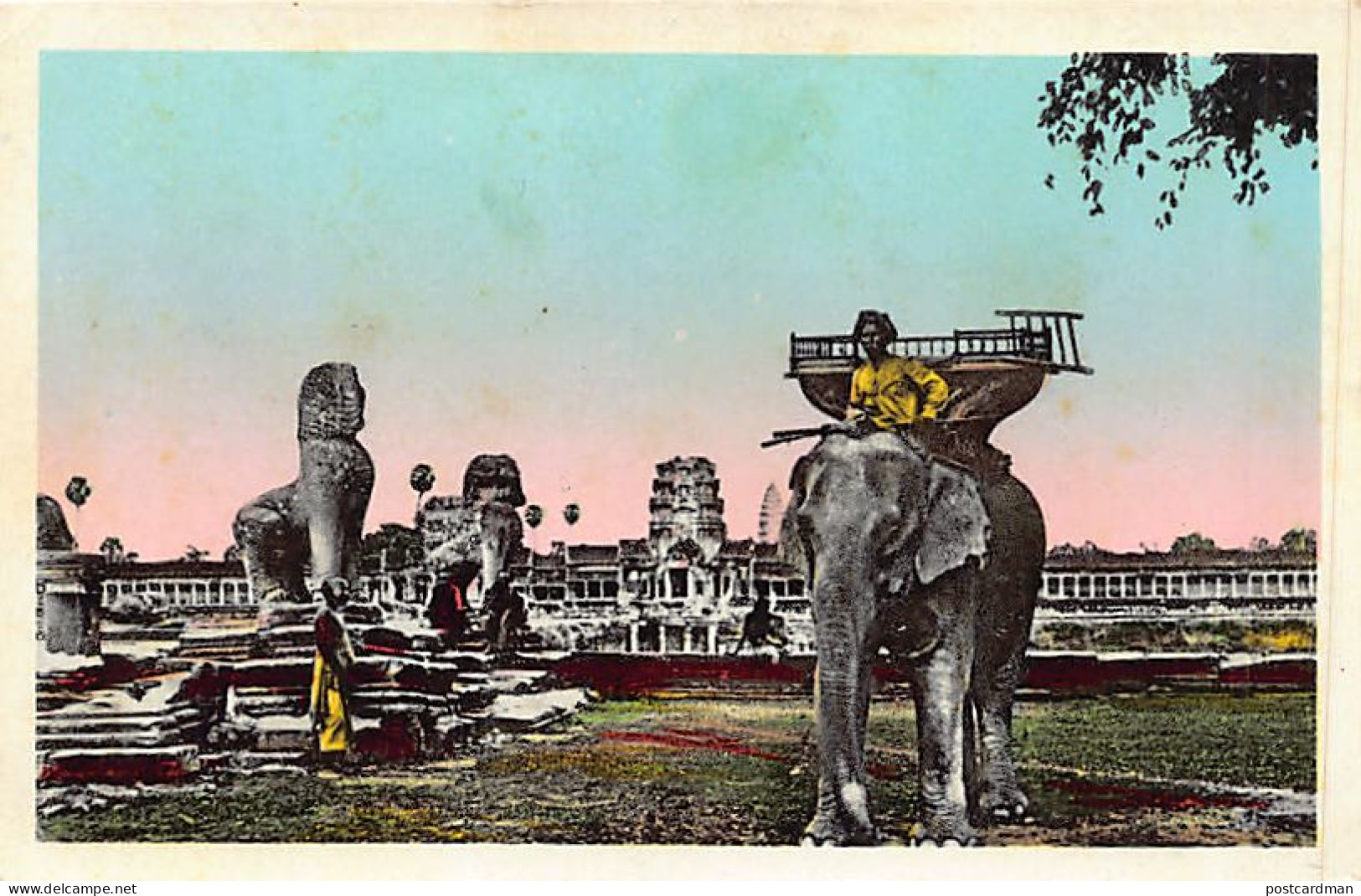 Cambodge - Façade D'Angkor Vat - Eléphant - Ed. Emcet 83 - Cambodge