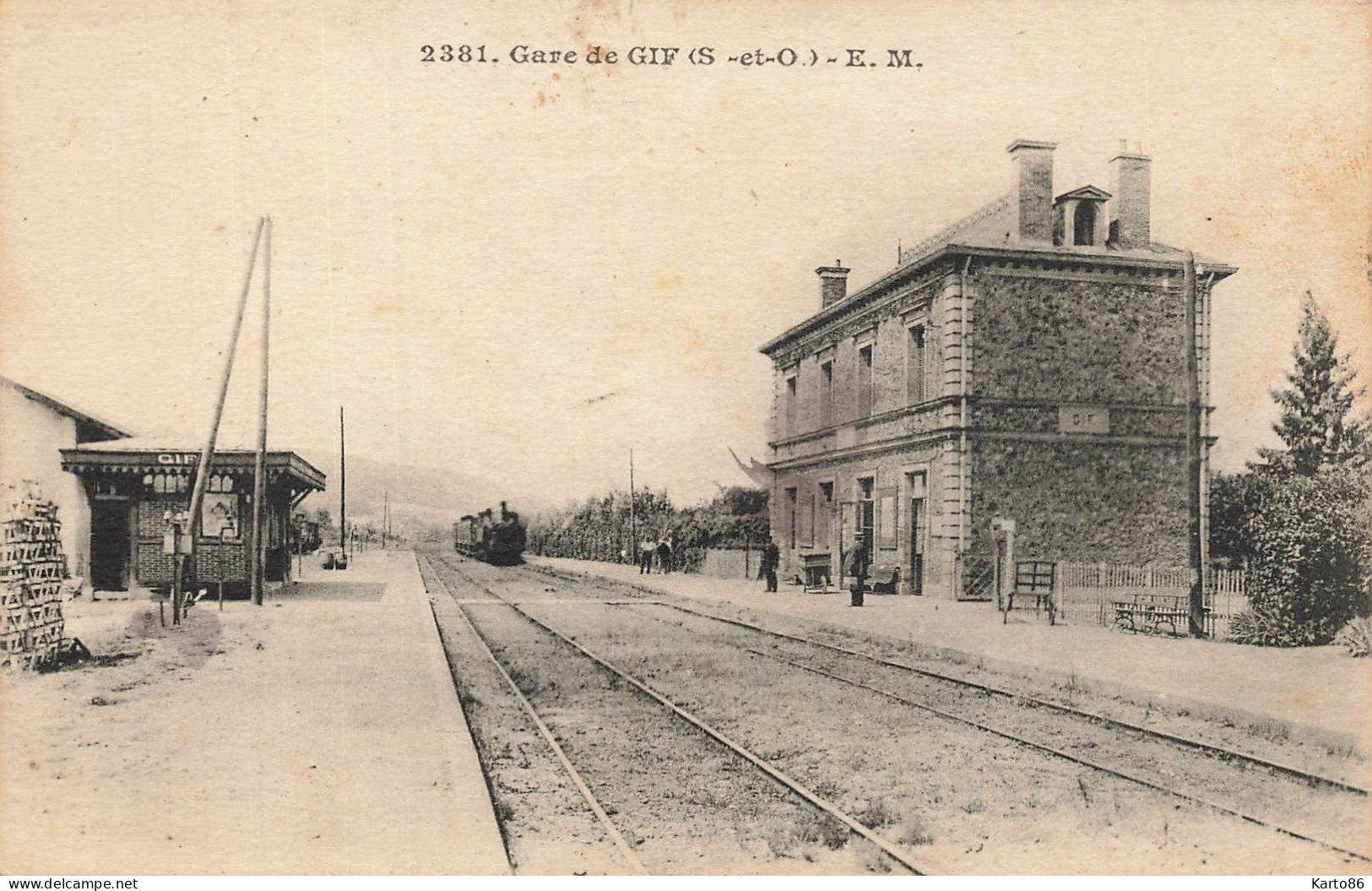 Gif * Intérieur De La Gare Du Village * Ligne Chemin De Fer - Gif Sur Yvette