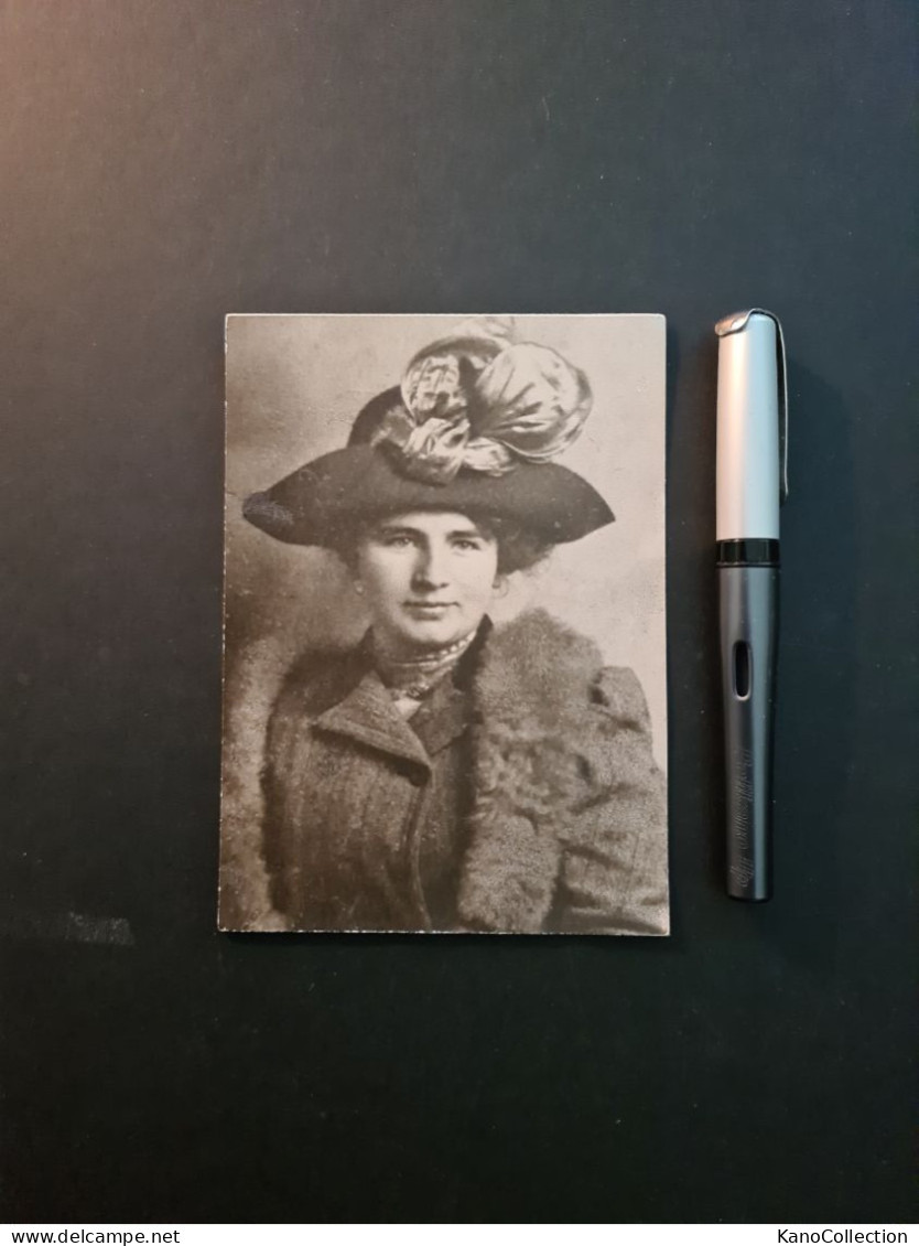 Elegante Dame Mit Hut, Foto-Repro Foto-Straub Neustadt Weinstraße, 10,5, X 14,5 Cm - Personnes