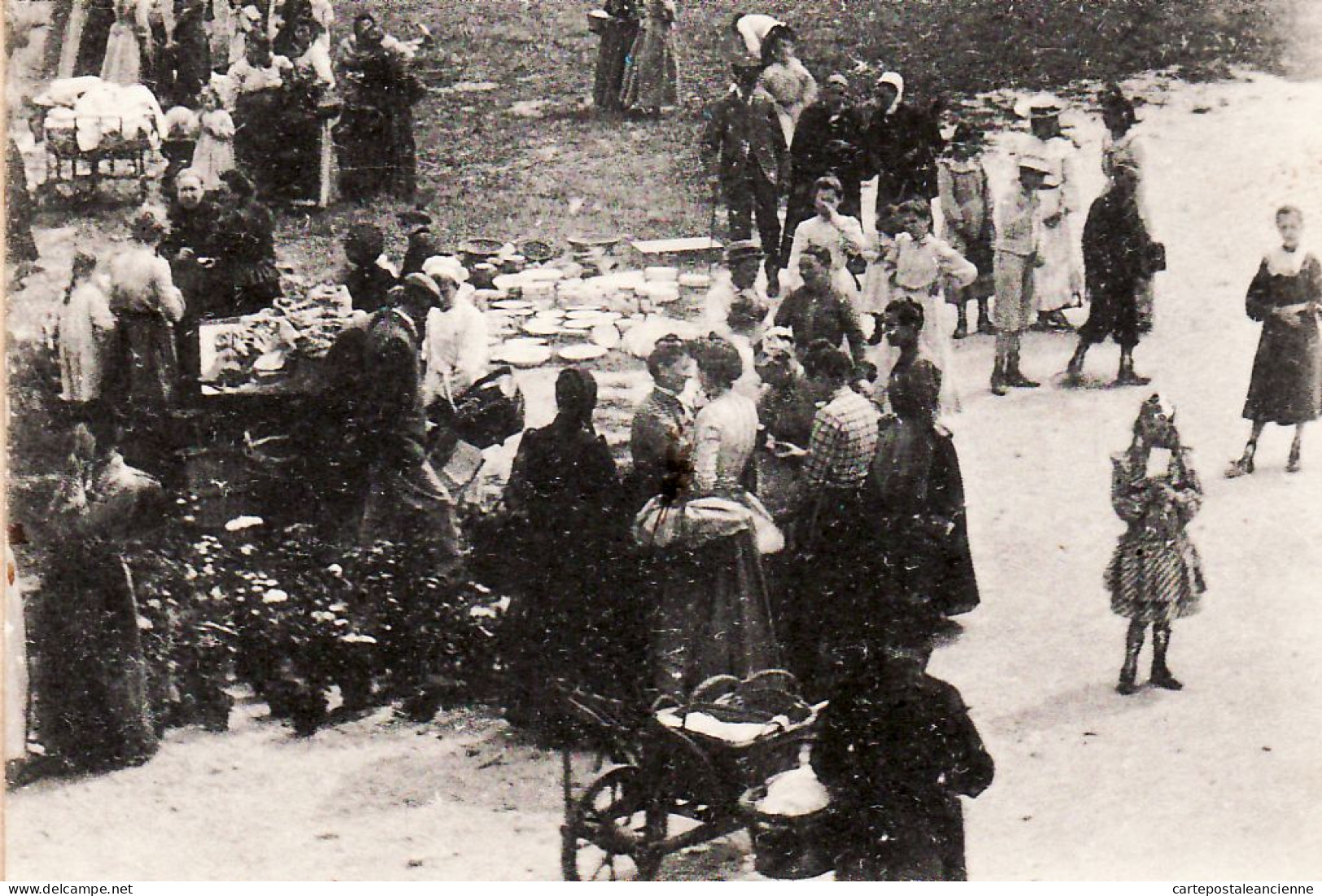 23379 / LASSIGNY 60-Oise Place Jour De Marché Franc Porcelaine  26.06.1905- CAPAUMONT Cliché HERMANN 16 - Lassigny