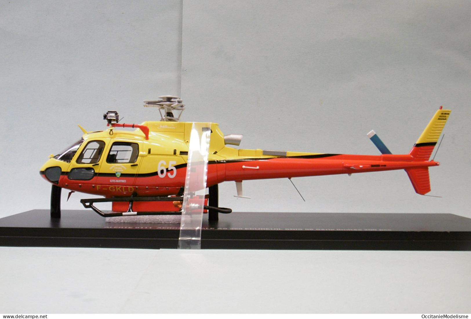 Alerte - Hélico AEROSPATIALE AS 350 Ecureuil SDIS 06 Pompiers Série Limitée 200 Pcs Réf. 0111 Neuf NBO 1/43 - Avions & Hélicoptères
