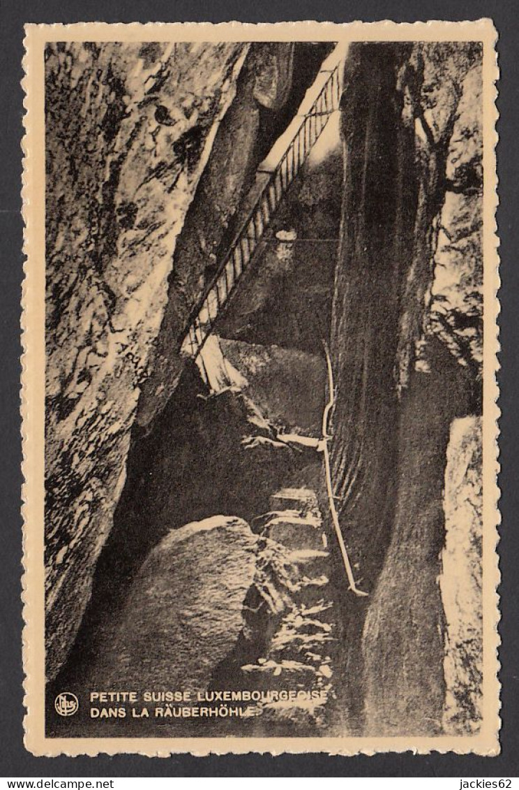 111595/ PETITE SUISSE, Dans La Räuberhöhle  - Muellerthal