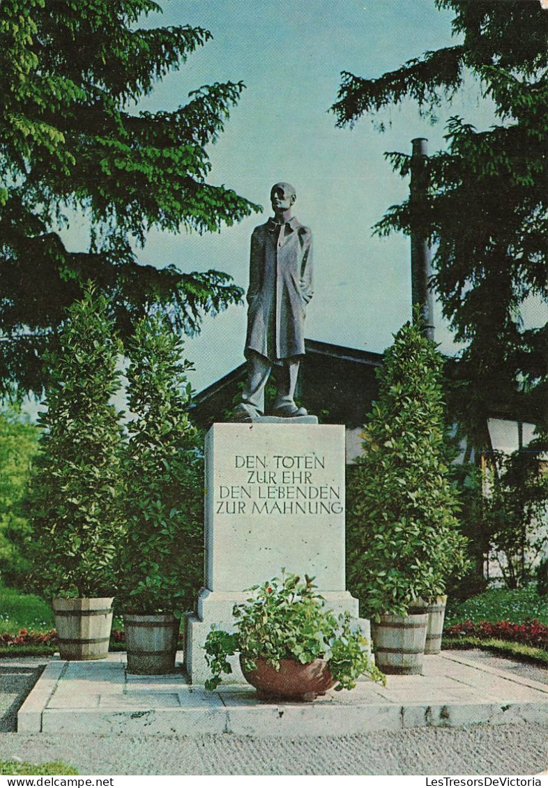 SCULPTURES - Le Monument Au Crématorium - Carte Postale Ancienne - Sculptures