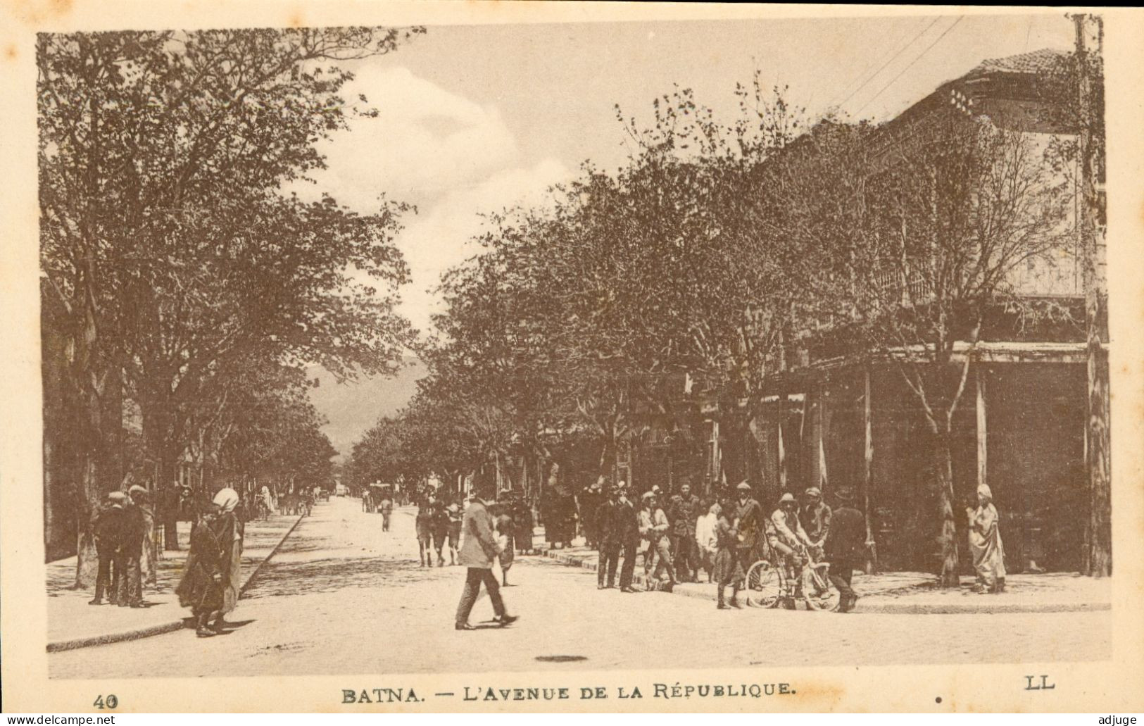 CPA - Algérie - BATNA -Avenue De La République - Ref. LL N° 40 _ J. Bernard Papeterie Tabacs BATNA* - Batna