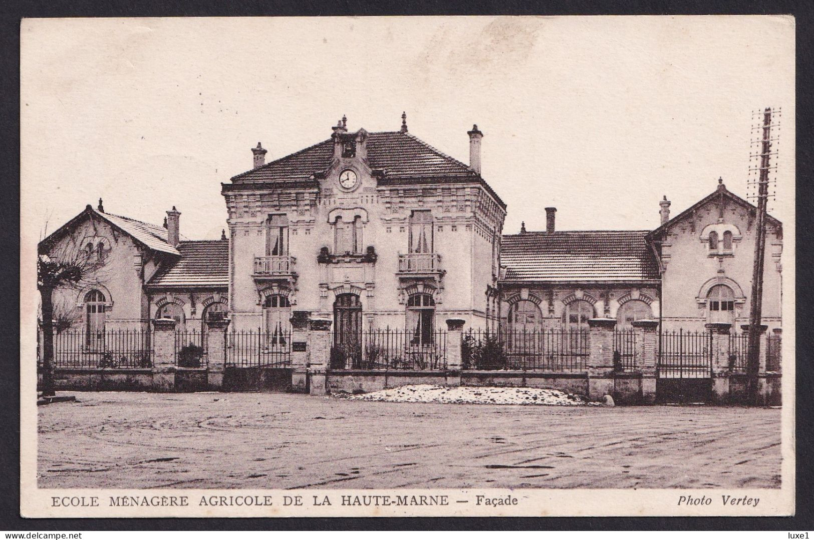 FRANCE ,   ECOLE MENAGERE AGRICOLE DE LA HAUTE-MARNE  ,  FELDPOST , OLD POSTCARD - Montigny Le Roi