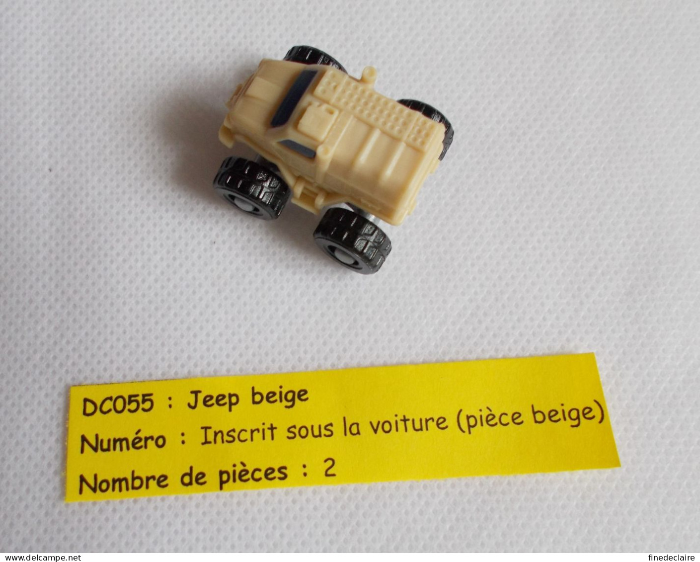 Kinder - Jeep Beige - DC055 - Sans BPZ - Montables