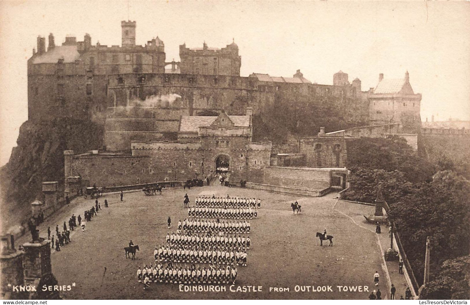 ROYAUME-UNI - Edinburgh Castle From Outlook Tower - Vue Du Château - Animé - Carte Postale Ancienne - Ross & Cromarty