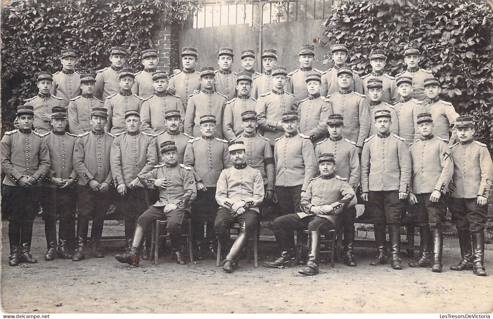 MILITARIA - Guerre - Carte Photo De Militaires - Soldats Dont Paul Matton - Carte Postale Ancienne - Characters